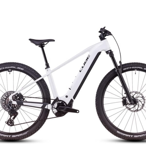 Cube Reaction Hybrid SLT 800 2025